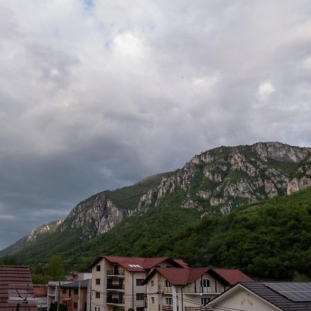 Guesthouse Magic Băile Herculane Exterior photo