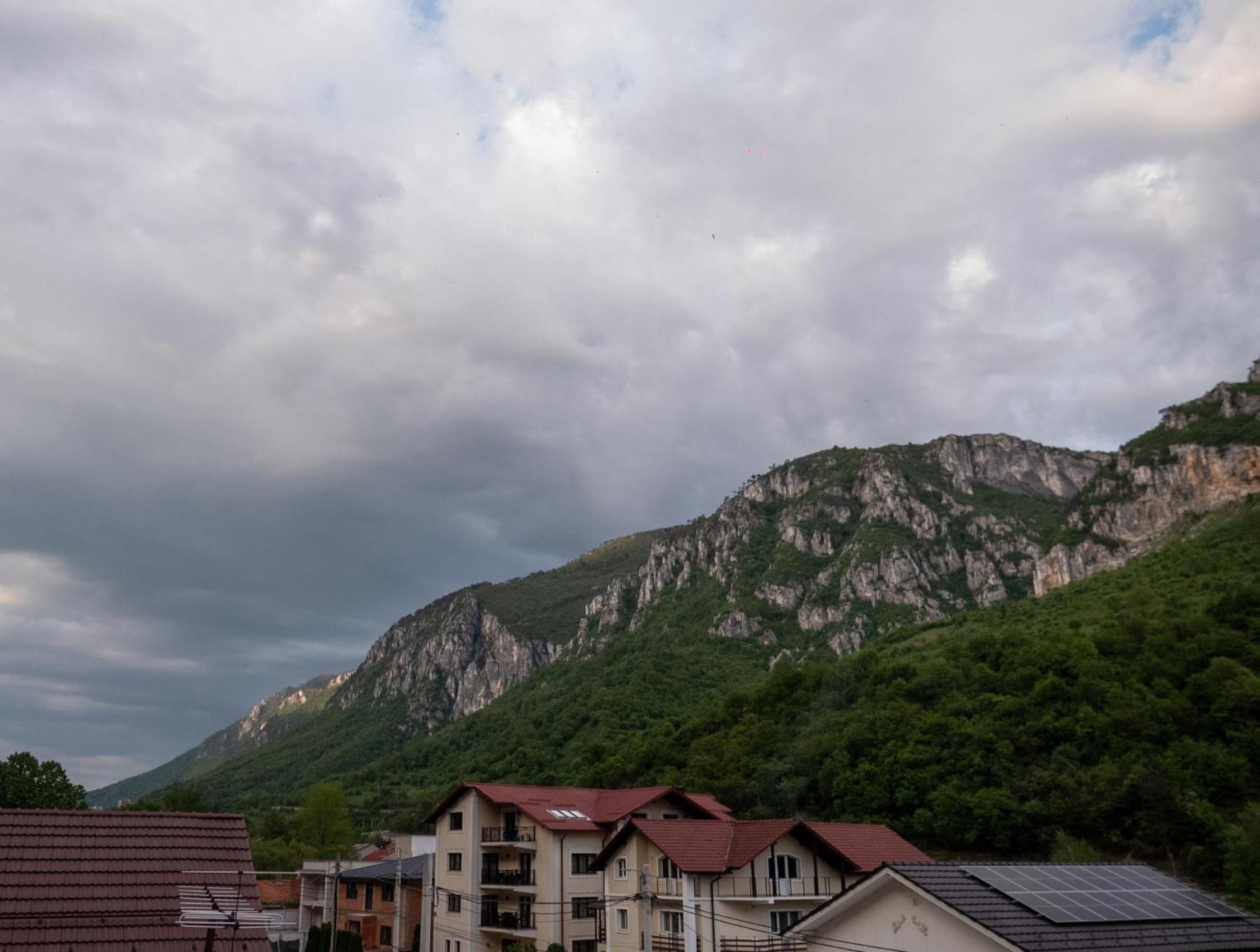 Guesthouse Magic Băile Herculane Exterior photo