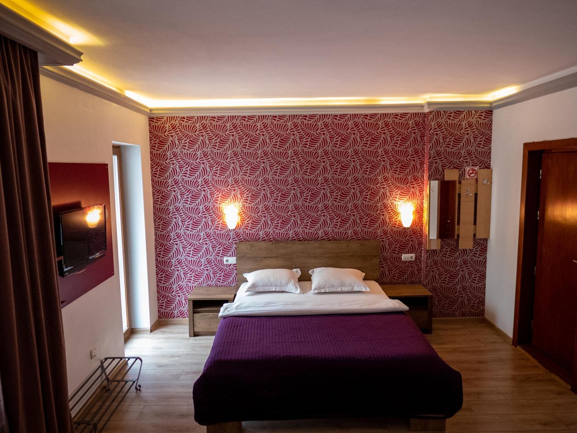 Guesthouse Magic Băile Herculane Exterior photo