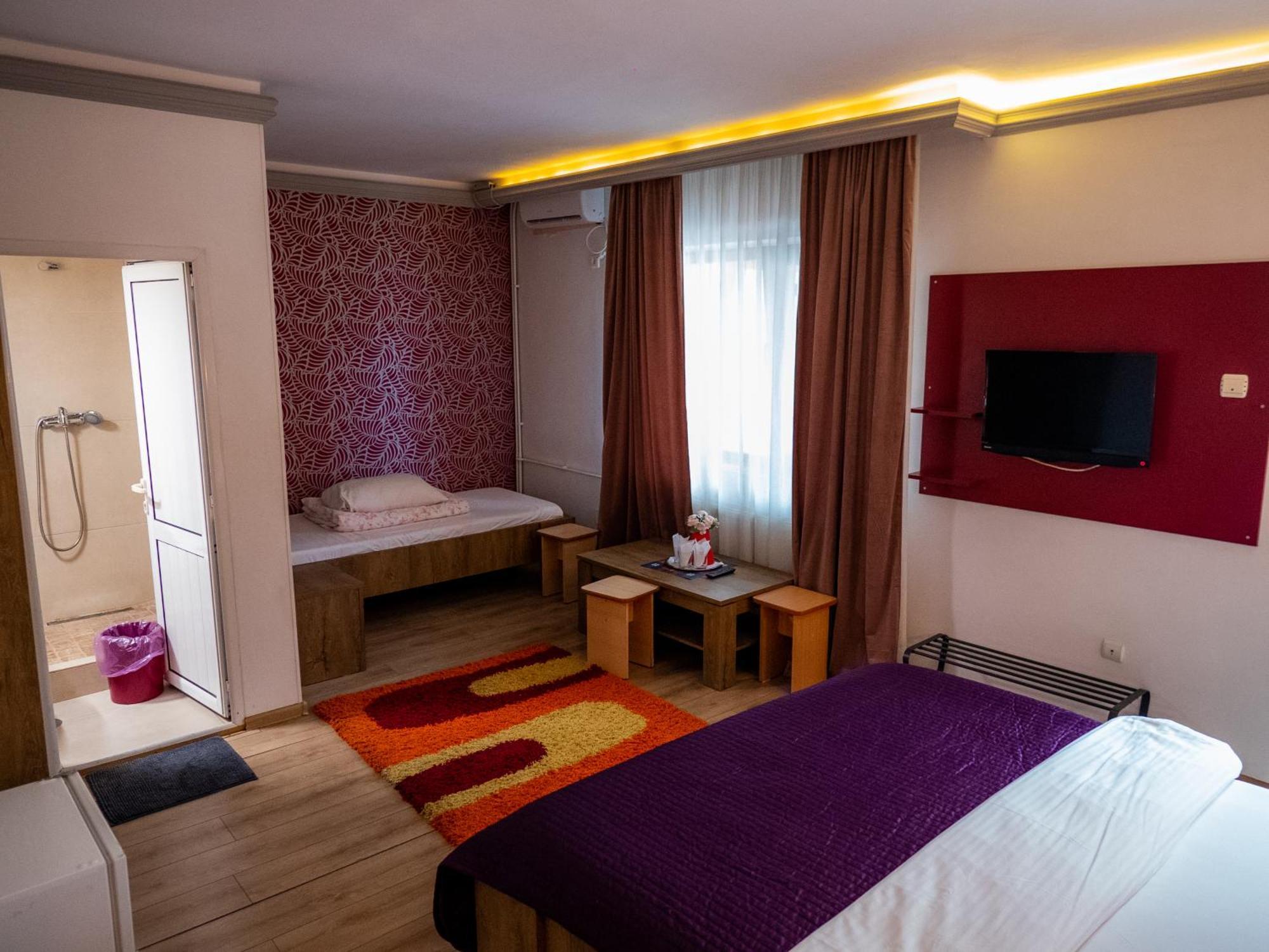 Guesthouse Magic Băile Herculane Exterior photo